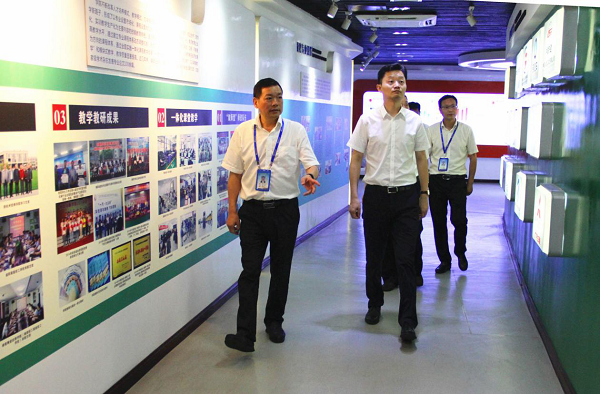 衡阳技师学院与衡南县共商校地合作