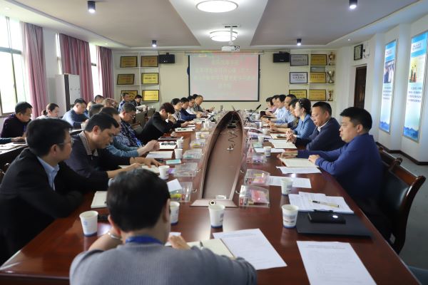 学院党委理论学习中心组（扩大）举行2024年第4次集体学习