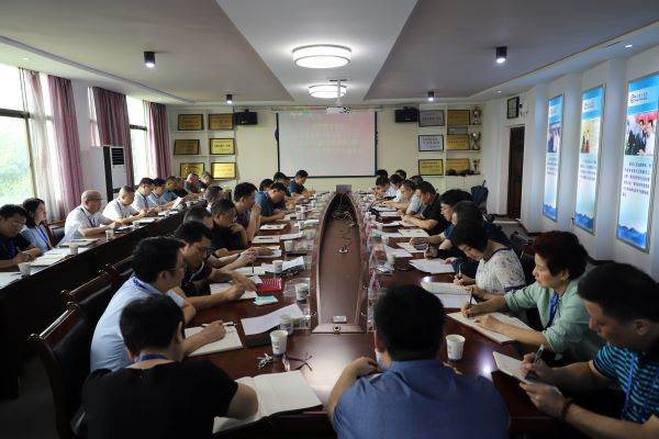 学院党委理论学习中心组（扩大）举行2024年第7次集体学习